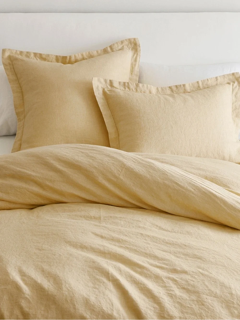 Pottery Barn Belgian Flax linen Twin/twin XL Duvet cover in Daffodil Yellow